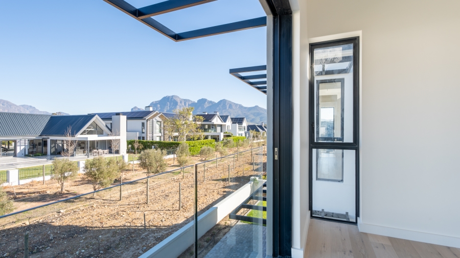 4 Bedroom Property for Sale in Pearl Valley at Val de Vie Western Cape